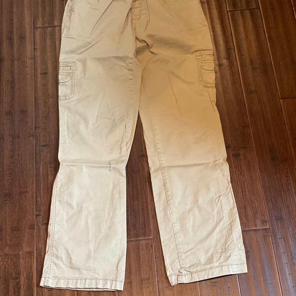 Maternity small lightweight cargo khaki pants - Picture 3 of 11